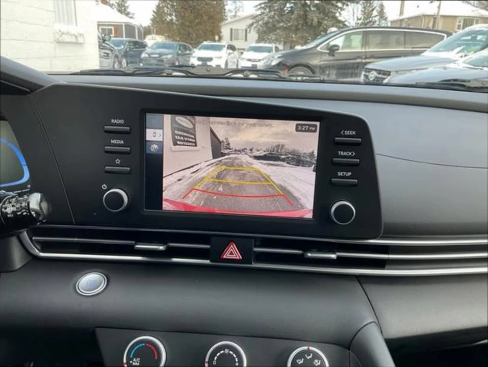 2024 Hyundai Elantra - Image 15 of 20