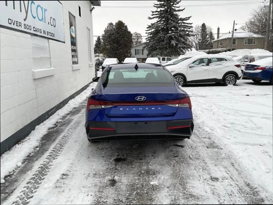 2024 Hyundai Elantra - Image 4 of 20