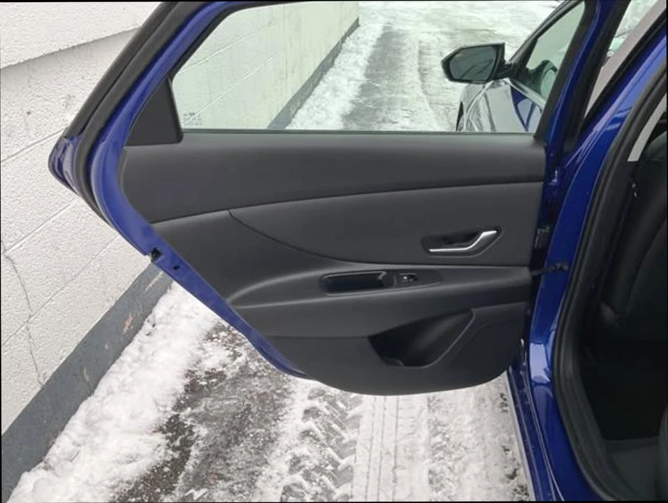 2024 Hyundai Elantra - Image 19 of 20