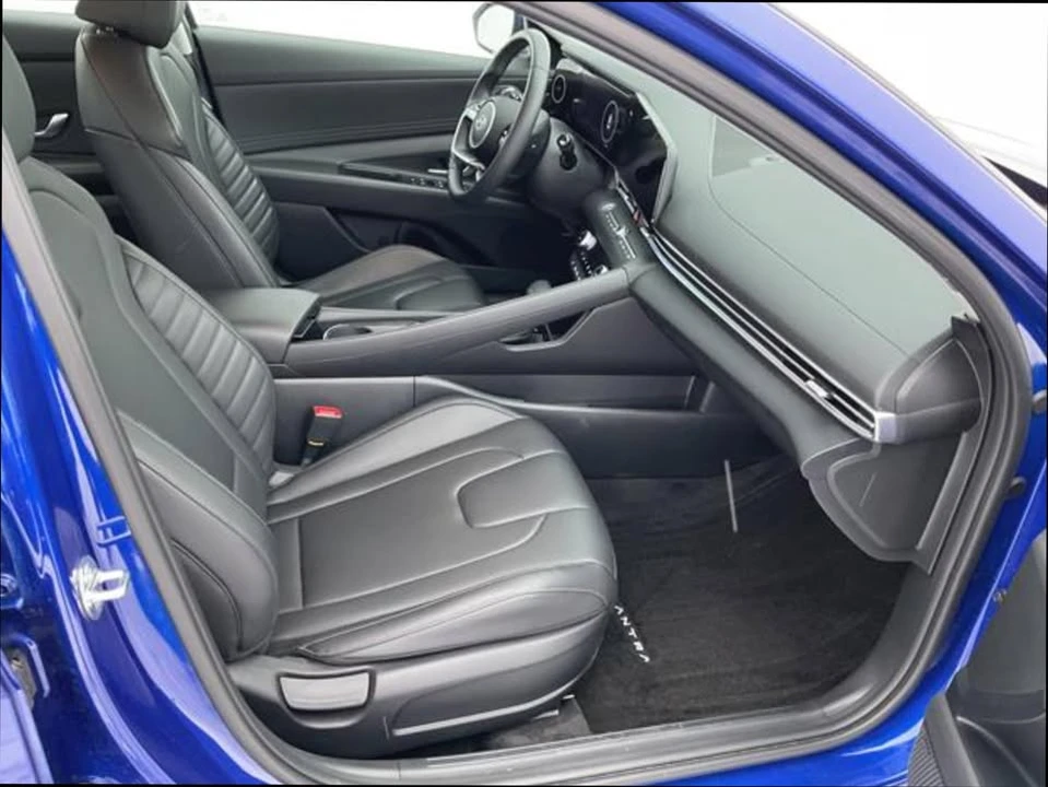 2024 Hyundai Elantra - Image 9 of 20