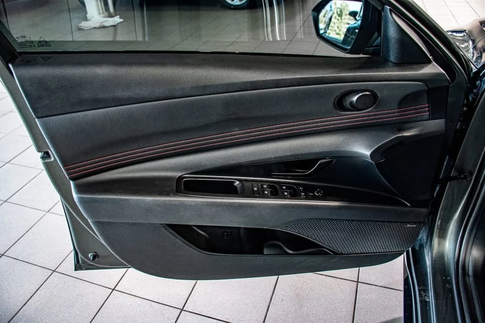 2024 Hyundai Elantra - Image 17 of 20