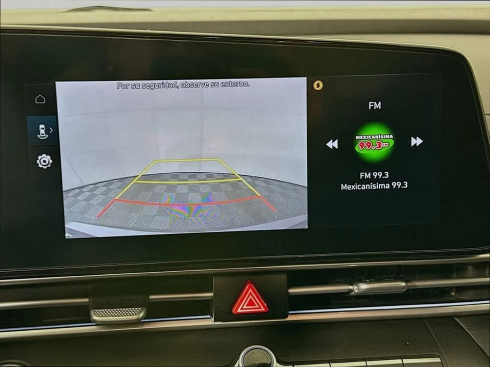2024 Hyundai Elantra - Image 11 of 16