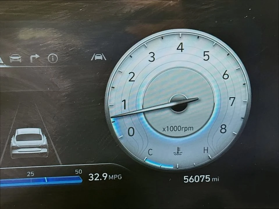 2024 Hyundai Elantra - Image 9 of 16