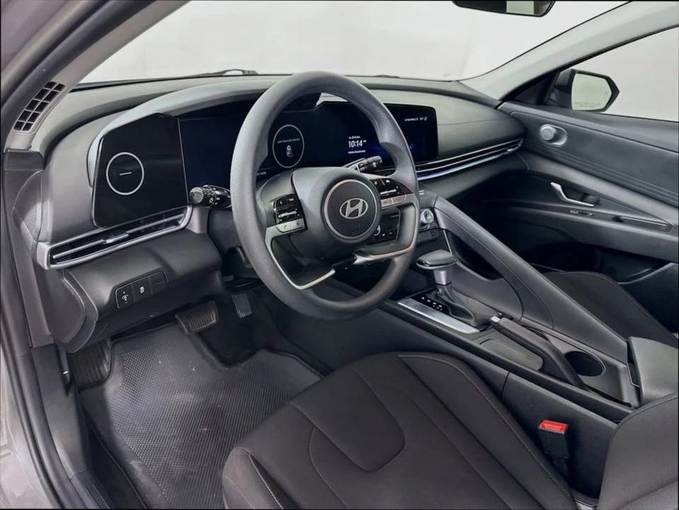 2024 Hyundai Elantra - Image 7 of 16