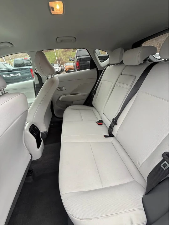 2024 Hyundai Kona - Image 6 of 10