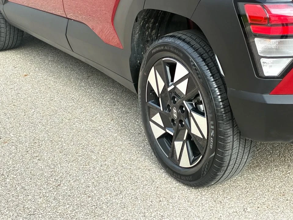 2024 Hyundai Kona - Image 9 of 19