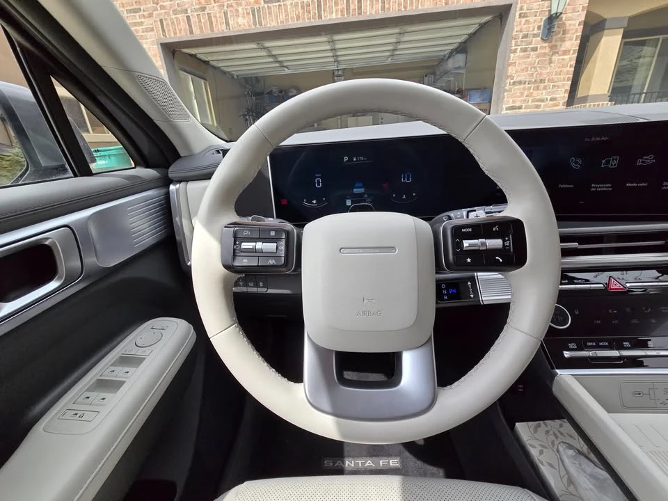2024 Hyundai Santa Fe - Image 5 of 20
