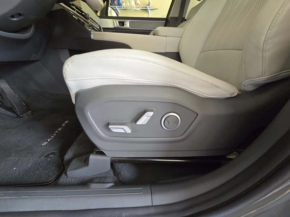 2024 Hyundai Santa Fe - Image 19 of 20