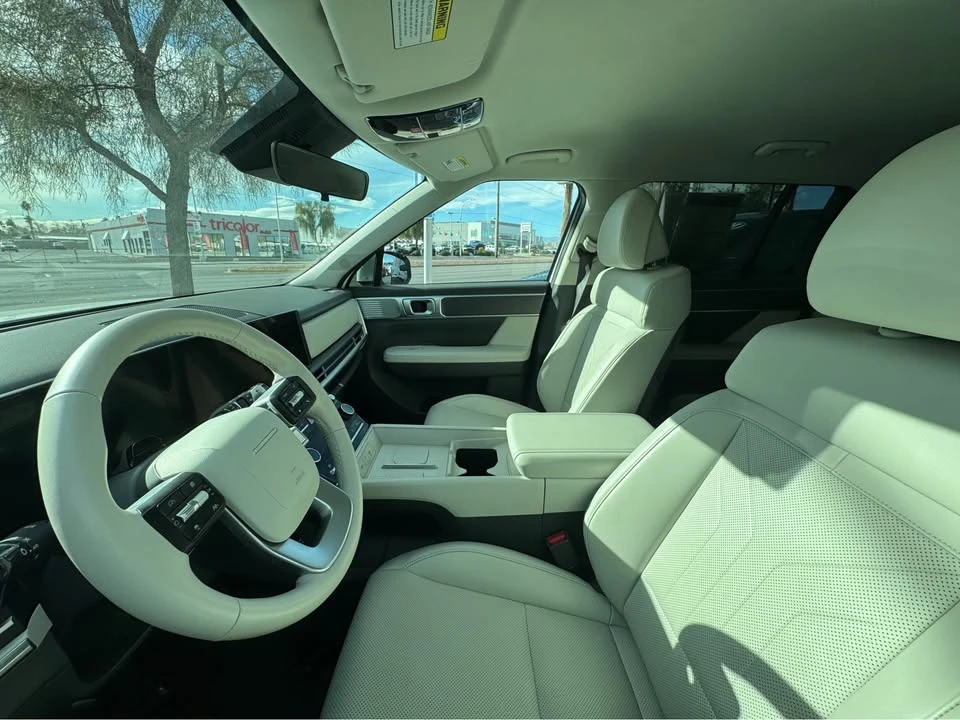 2024 Hyundai Santa Fe - Image 3 of 3