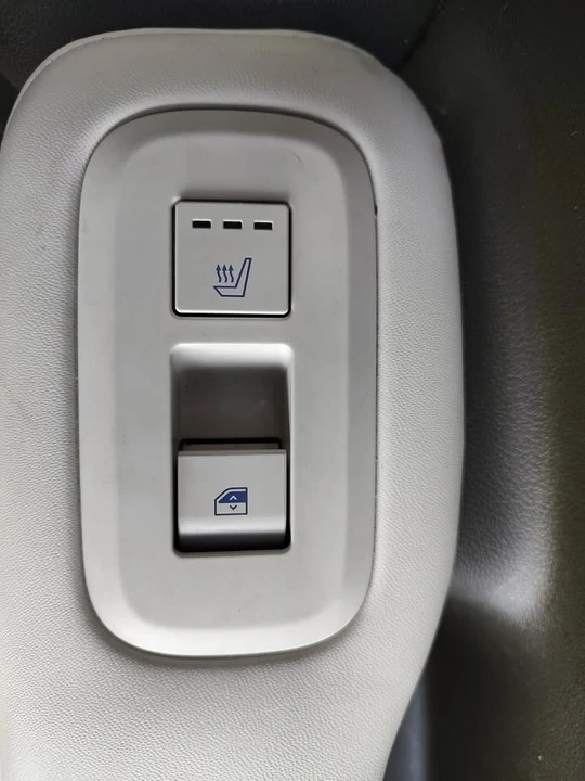 2024 Hyundai Santa Fe - Image 14 of 19