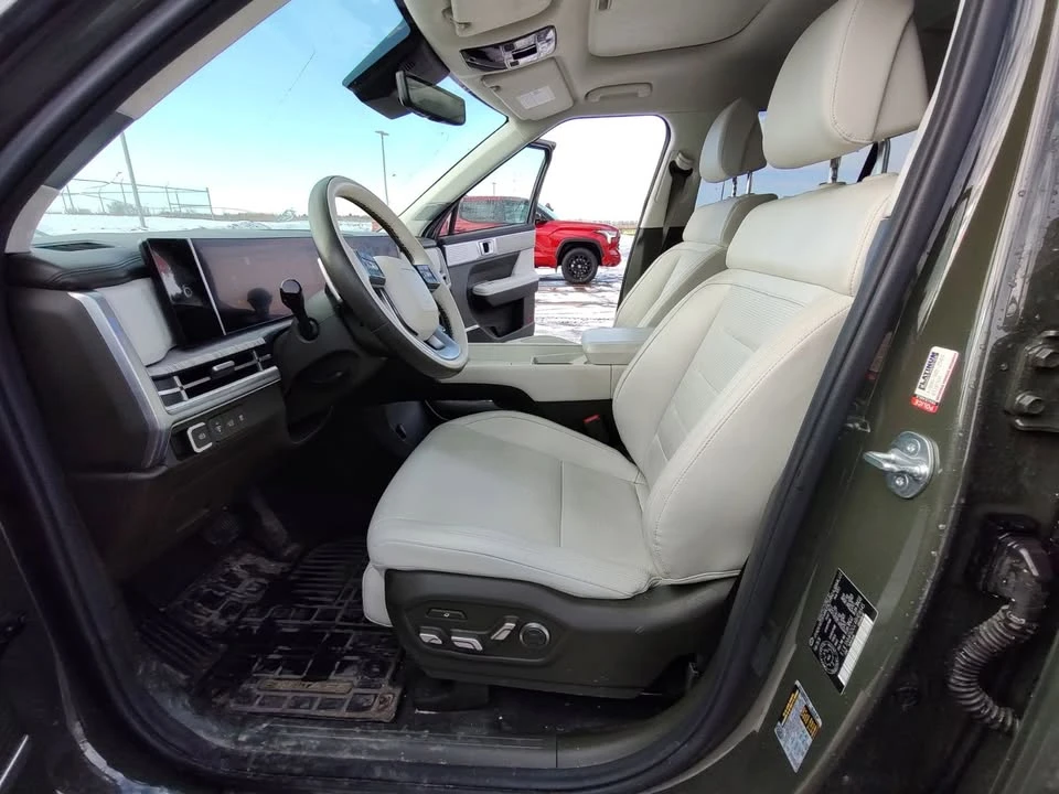 2024 Hyundai Santa Fe - Image 15 of 19