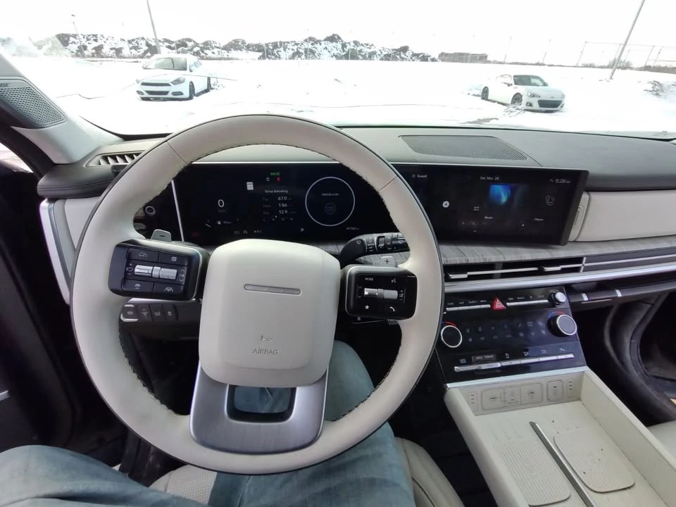 2024 Hyundai Santa Fe - Image 16 of 19