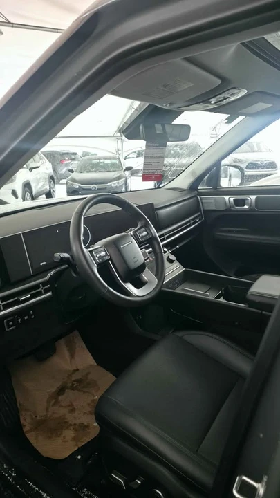 2024 Hyundai Santa Fe - Image 9 of 10