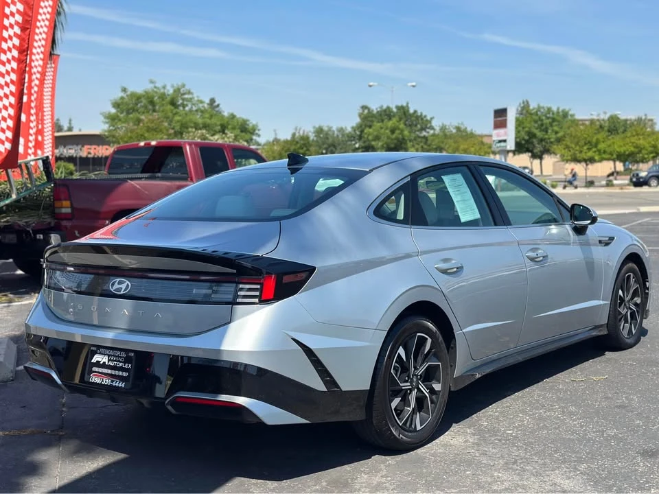 2024 Hyundai Sonata - Image 4 of 11