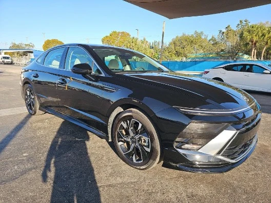 2024 Hyundai Sonata - Image 2 of 10