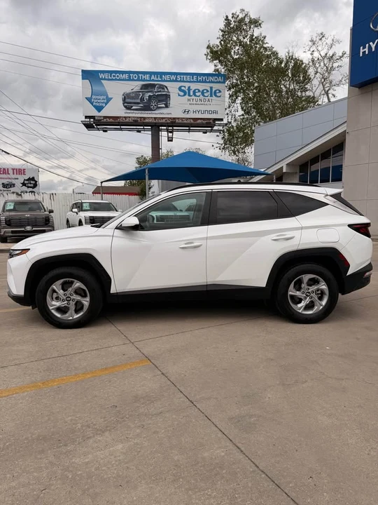 2024 Hyundai Tucson - Image 2 of 17