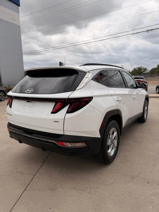 2024 Hyundai Tucson - Image 8 of 17