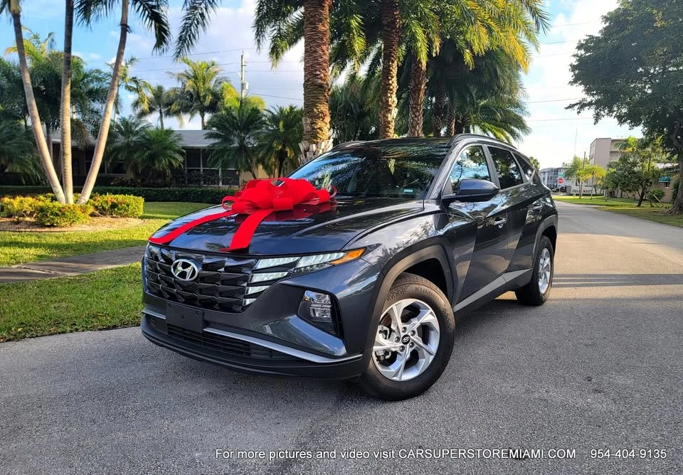 2024 Hyundai Tucson - Image 2 of 12