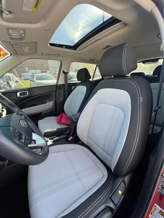 2024 Hyundai Venue - Image 5 of 7