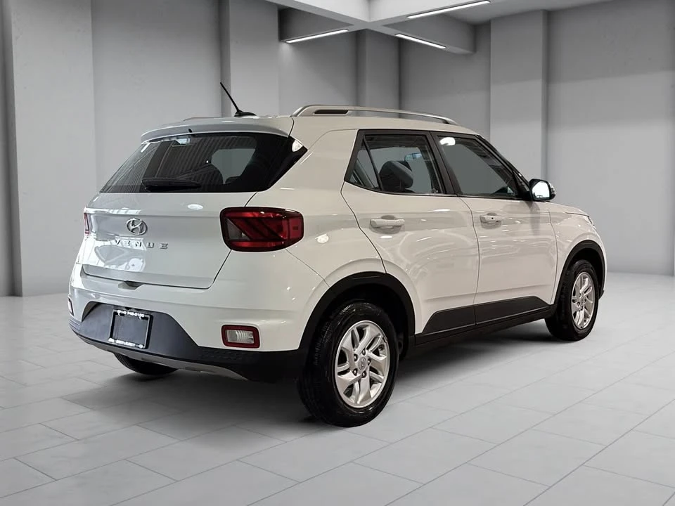 2024 Hyundai Venue - Image 9 of 20