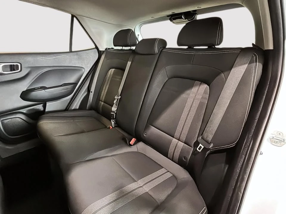 2024 Hyundai Venue - Image 16 of 20
