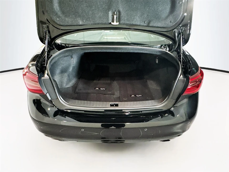 2024 Infiniti Q50 - Image 19 of 31