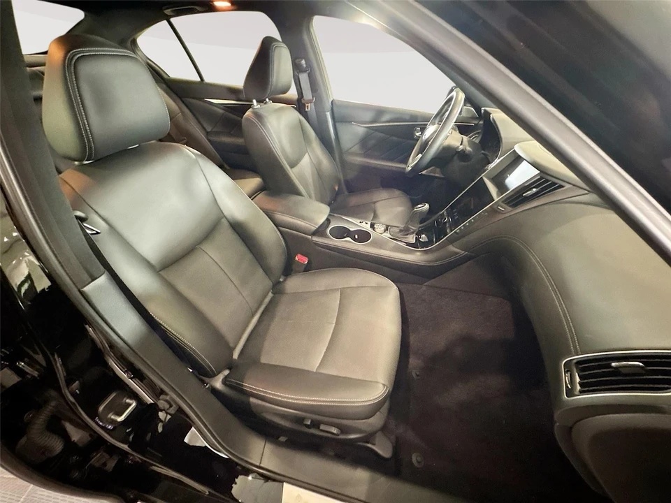 2024 Infiniti Q50 - Image 14 of 31