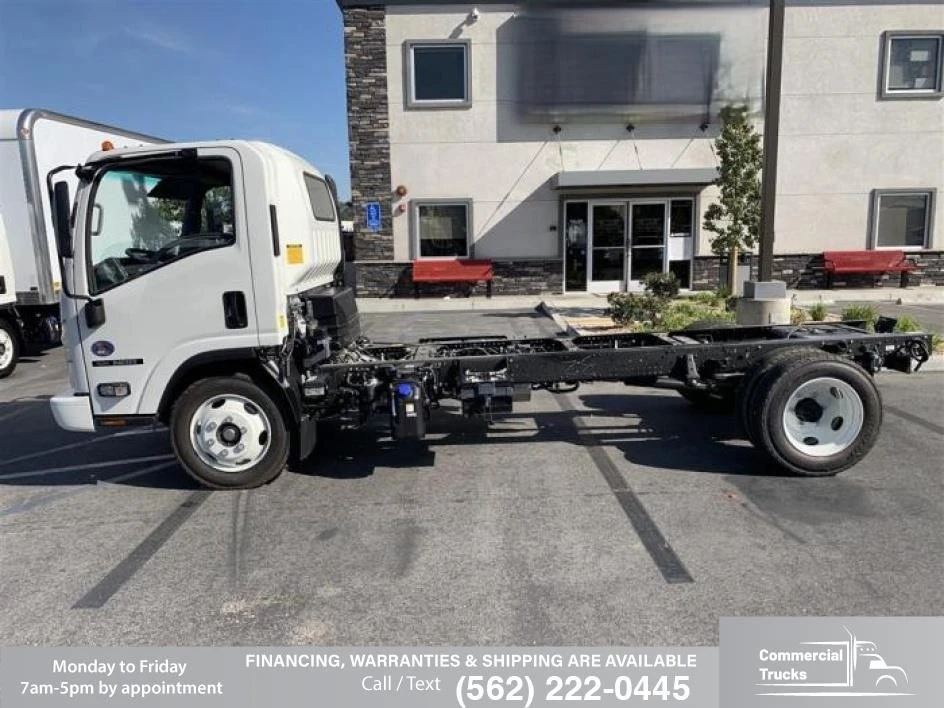 2024 Isuzu Elf - Image 4 of 23