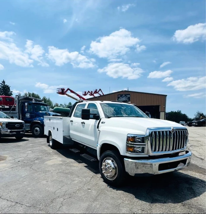 2024 International Harvester Pickup - Image 3 of 5