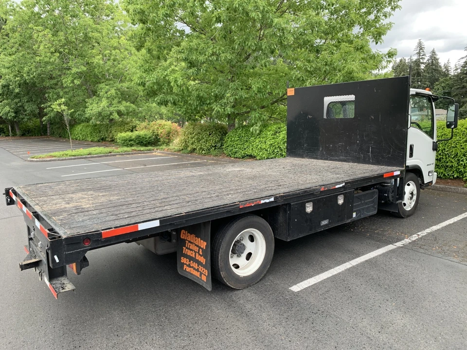 2024 Isuzu Elf - Image 5 of 25