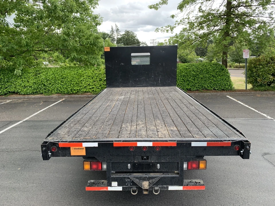 2024 Isuzu Elf - Image 7 of 25