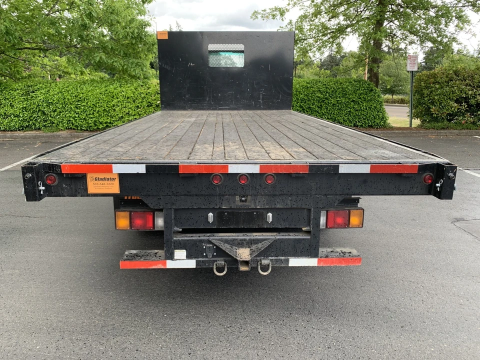 2024 Isuzu Elf - Image 6 of 25