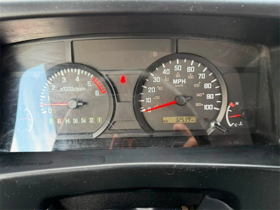 2024 Isuzu Elf - Image 20 of 23