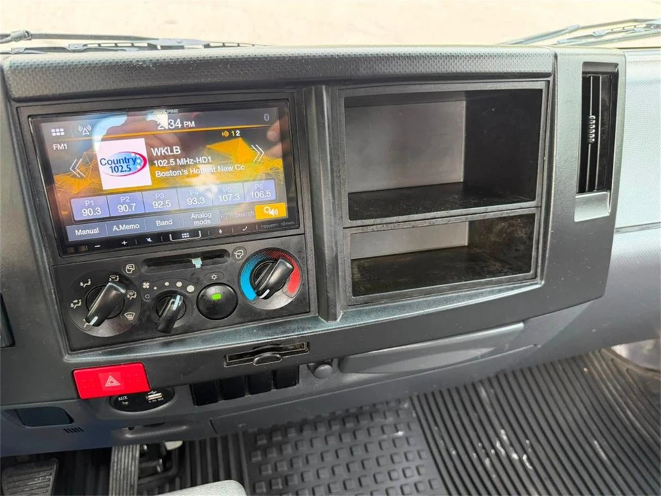 2024 Isuzu Elf - Image 21 of 23