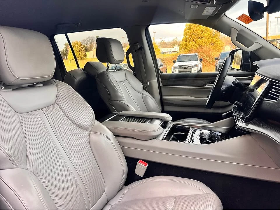 2024 Jeep WS Wagoneer - Image 2 of 10