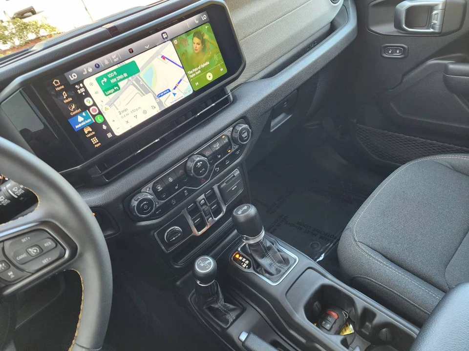 2024 Jeep JL Wrangler - Image 21 of 22