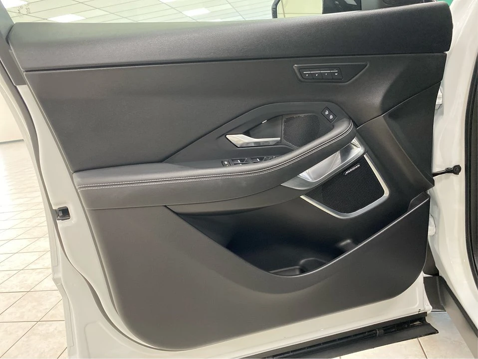 2024 Jaguar E-Pace - Image 20 of 20
