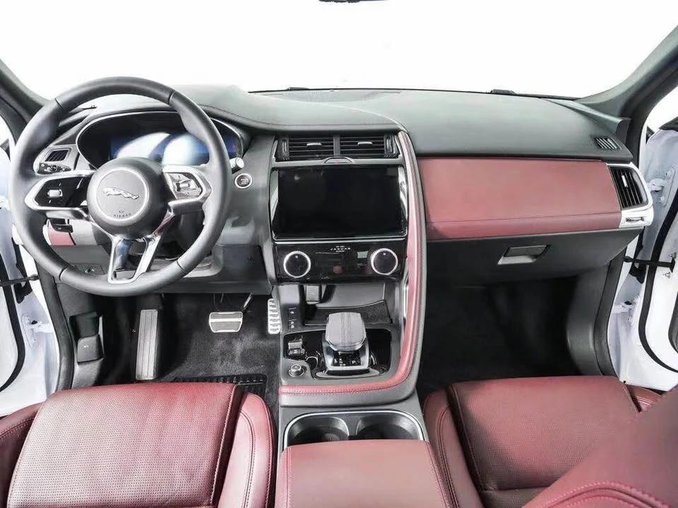2024 Jaguar E-Pace - Image 8 of 15