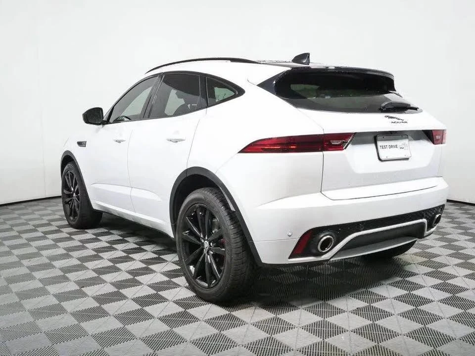 2024 Jaguar E-Pace - Image 3 of 15