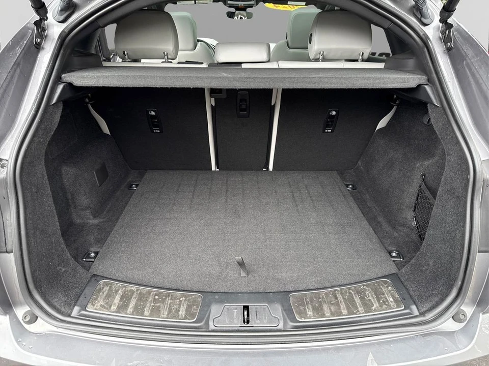 2024 Jaguar E-Pace - Image 11 of 12
