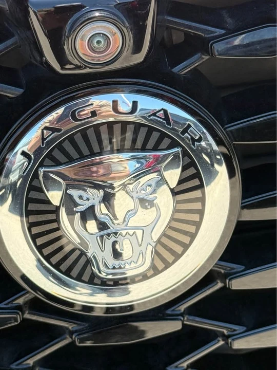 2024 Jaguar E-Pace - Image 2 of 13