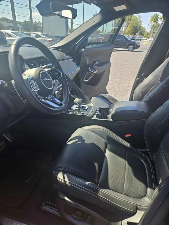 2024 Jaguar E-Pace - Image 3 of 12