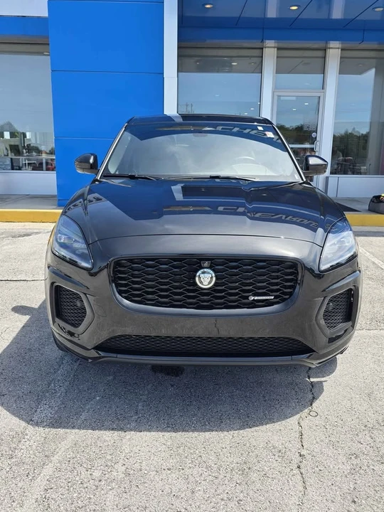 2024 Jaguar E-Pace - Image 9 of 18