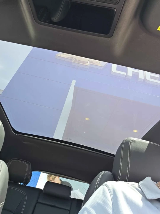 2024 Jaguar E-Pace - Image 16 of 18