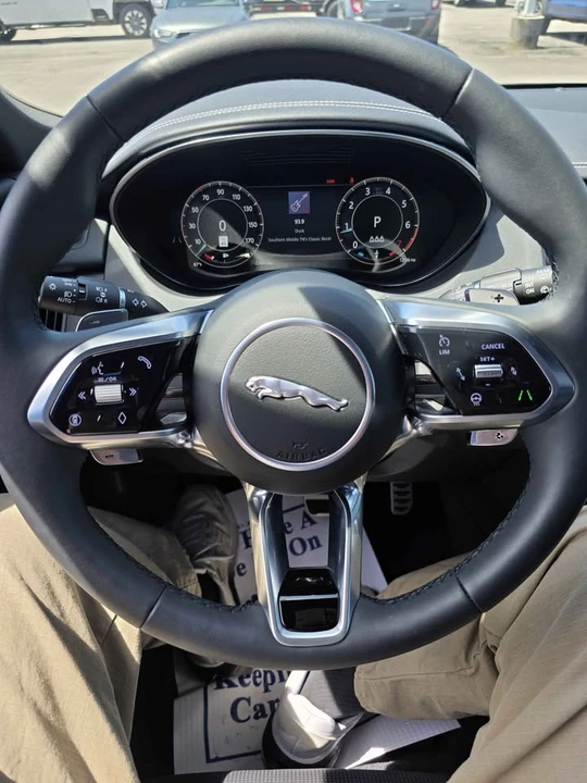 2024 Jaguar E-Pace - Image 12 of 18