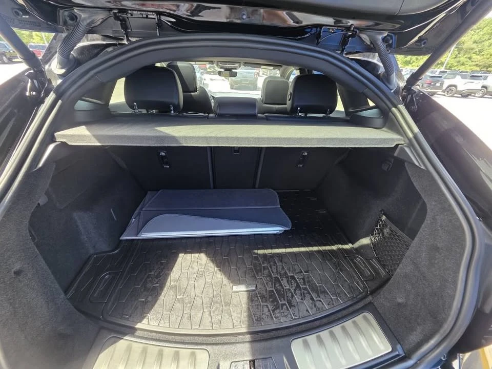 2024 Jaguar E-Pace - Image 4 of 15