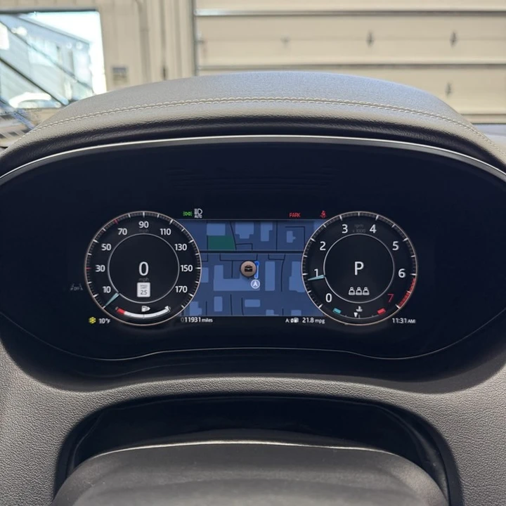 2024 Jaguar E-Pace - Image 8 of 17