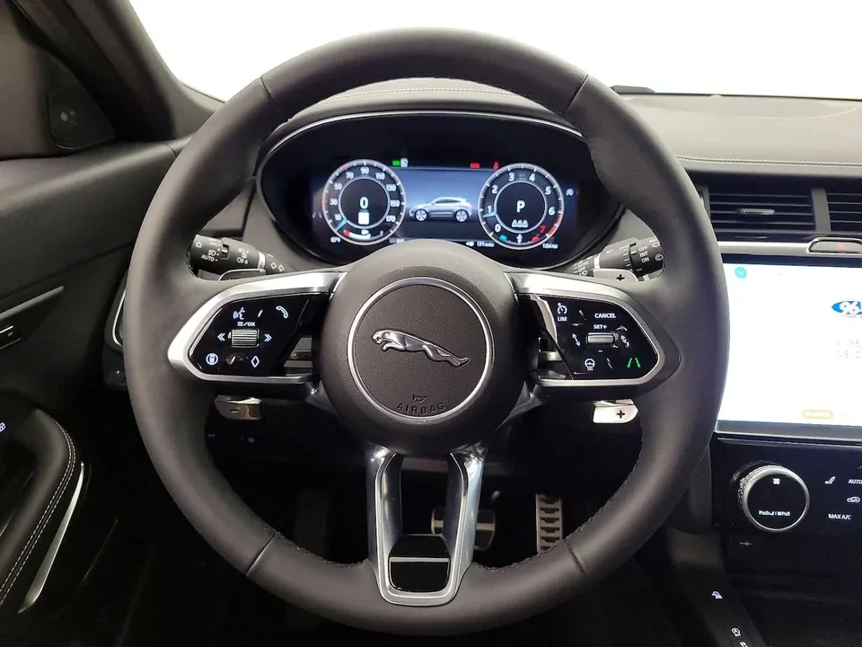 2024 Jaguar E-Pace - Image 11 of 20