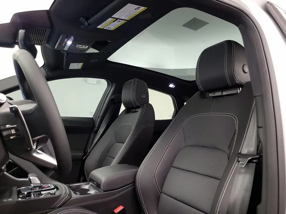 2024 Jaguar E-Pace - Image 20 of 20