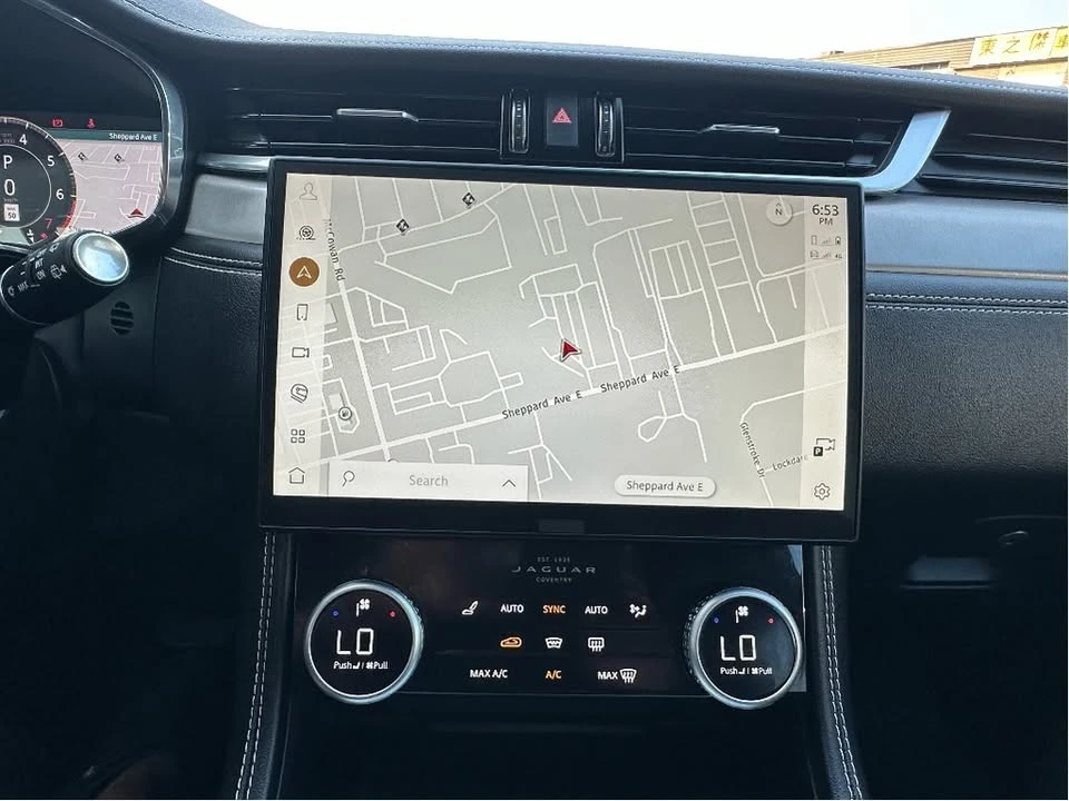 2024 Jaguar F-Pace - Image 14 of 20